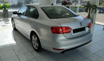 Volkswagen Jetta 6/2011 full