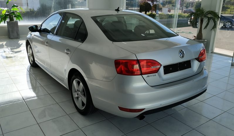 Volkswagen Jetta 6/2011 full
