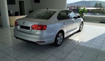 Volkswagen Jetta 6/2011 full
